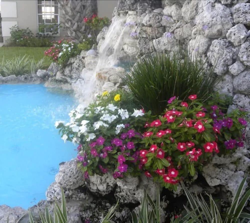 Travelodge By Wyndham Venice Venice Gardens Zewnętrze zdjęcie